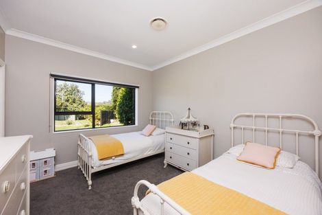 Photo of property in 138 Valley Views, Fitzherbert, Palmerston North, 4472