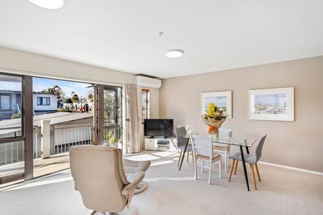 Photo of property in The Grange, 48/92 Bush Road, Albany, Auckland, 0632