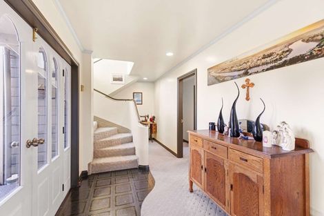 Photo of property in 22 Shakespeare Road, Bastia Hill, Whanganui, 4500