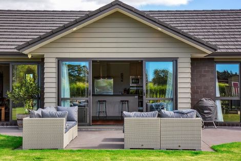 Photo of property in 506 Egmont Road, Hillsborough, New Plymouth, 4372