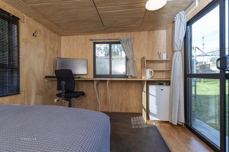 Photo of property in 43 Kaitawa Crescent, Paraparaumu, 5032