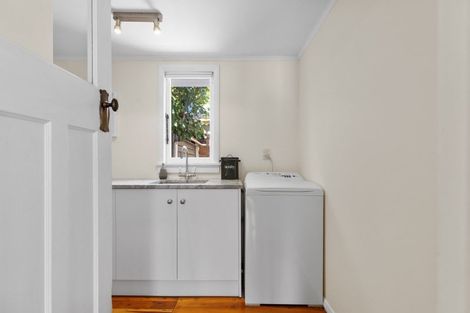 Photo of property in 10 Argyle Avenue, Takaro, Palmerston North, 4410