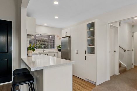 Photo of property in 87b Aikmans Road, Merivale, Christchurch, 8014
