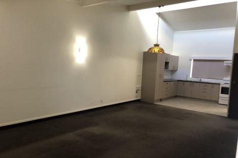 Photo of property in 2/111 Cook Street, Cockle Bay, Auckland, 2014