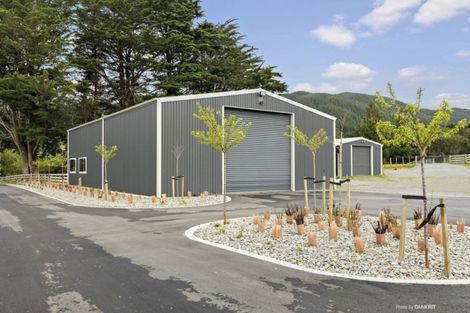 Photo of property in 30 Kakariki Way, Whitemans Valley, Upper Hutt, 5371