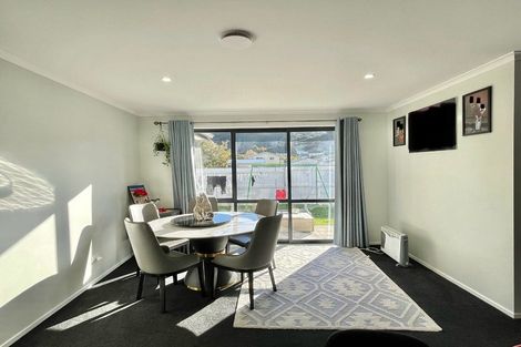 Photo of property in 34 Te Ara O Toroa, Wainuiomata, Lower Hutt, 5014