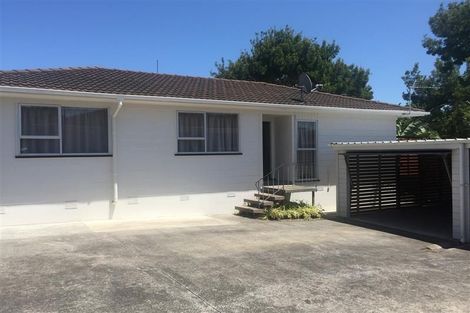 Photo of property in 2/26 Navigator Place, Papatoetoe, Auckland, 2025