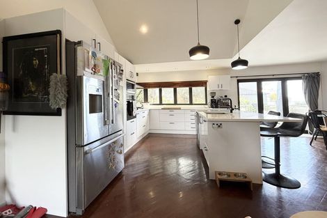 Photo of property in 701b Beach Road, Rothesay Bay, Auckland, 0630