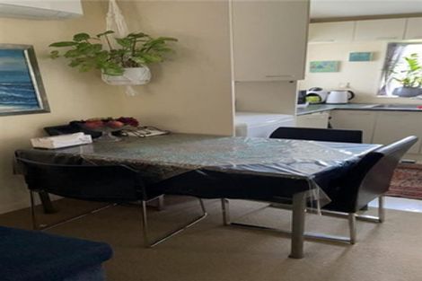 Photo of property in 12 Malin Place, Pinehill, Auckland, 0632