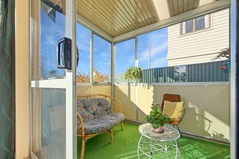 Photo of property in 52 Charles Street, Westshore, Napier, 4110