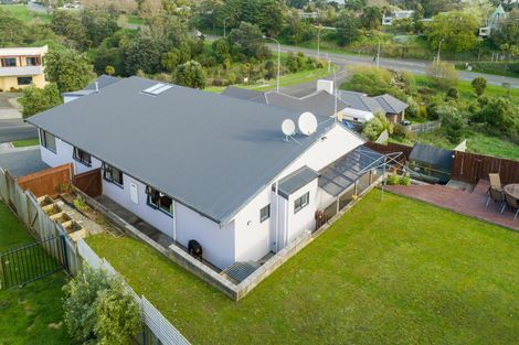 Photo of property in 7 Ruapehu Drive, Fitzherbert, Palmerston North, 4410