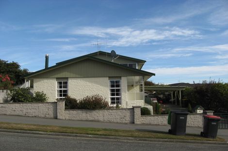 Photo of property in 4 Cook Street, Oceanview, Timaru, 7910