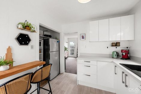 Photo of property in 4/12 Poplar Grove, Ebdentown, Upper Hutt, 5018