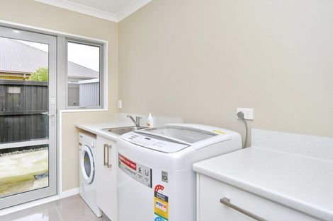 Photo of property in 23 Churchill Drive, Rangiora, 7400