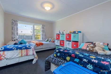 Photo of property in 9a Ranfurly Street, Trentham, Upper Hutt, 5018