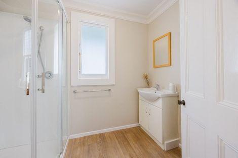 Photo of property in 20 Faraday Street, Hospital Hill, Napier, 4110