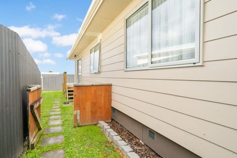 Photo of property in 32a Aniseed Grove, Timberlea, Upper Hutt, 5018