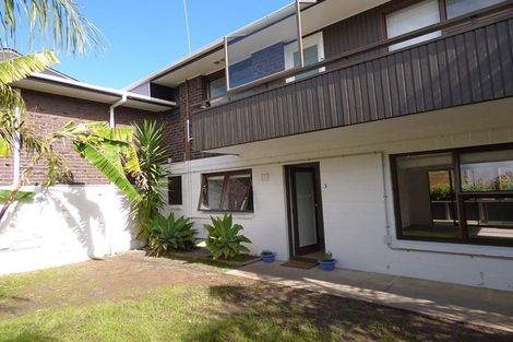 Photo of property in 3/59 Norwood Road, Bayswater, Auckland, 0622