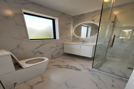 Photo of property in 59b Totara Road, Te Atatu Peninsula, Auckland, 0610