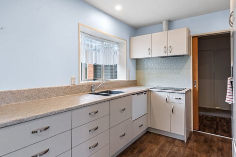 Photo of property in 2/14 Middlepark Road, Sockburn, Christchurch, 8042