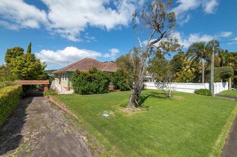 Photo of property in 51 Norwood Road, Bayswater, Auckland, 0622