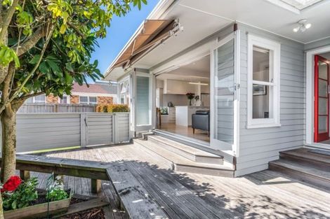 Photo of property in 1/24a Wolsley Avenue, Milford, Auckland, 0620