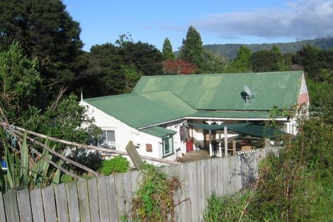 Photo of property in 5 Victory Road, Laingholm, Auckland, 0604