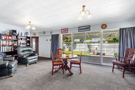 Photo of property in 2/800 Willowpark Road South, Akina, Hastings, 4122