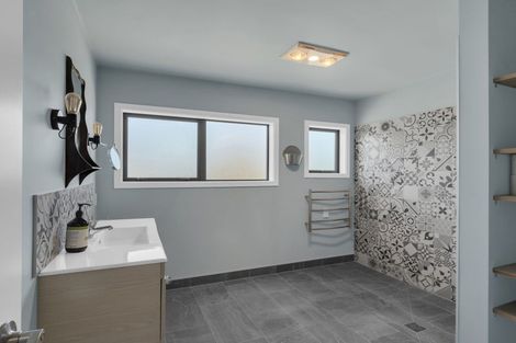 Photo of property in 11 Poutama Place, Tawhero, Whanganui, 4501