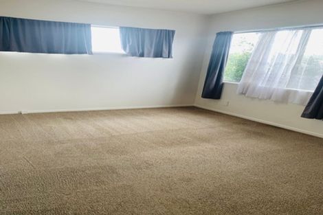 Photo of property in 37 Sharland Avenue, Manurewa, Auckland, 2102