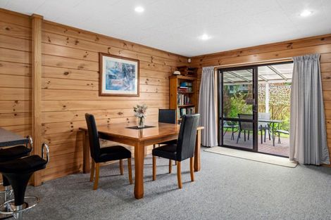 Photo of property in 10 Heaphy Place, Pukehangi, Rotorua, 3015