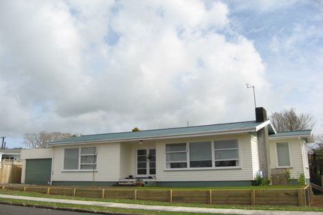 Photo of property in 18 Miro Street, Inglewood, 4330