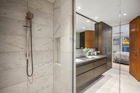 Photo of property in Mon Desir Apartments, 6/173b Hurstmere Road, Takapuna, Auckland, 0622