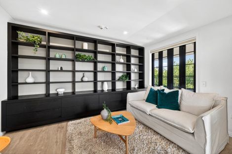 Photo of property in 3a/2 Bassett Road, Remuera, Auckland, 1050
