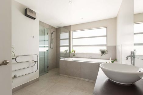 Photo of property in 69 Russell Street, Stepneyville, Nelson, 7010