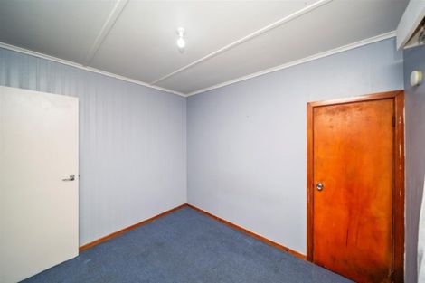 Photo of property in 2 Denby Road, Hawera, 4610