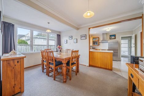 Photo of property in 13 Oxford Crescent, Ebdentown, Upper Hutt, 5018