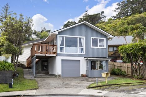 Photo of property in 11 Middlesex Place, Northland, Wellington, 6012