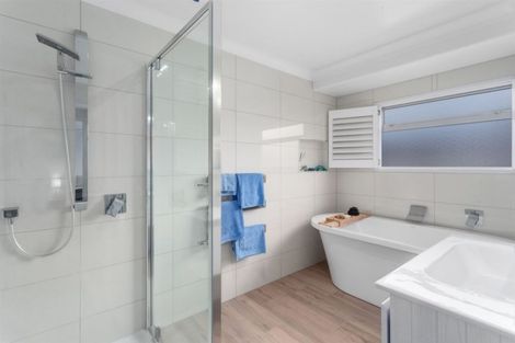 Photo of property in 3 Marchignal Street, Coastlands, Whakatane, 3120