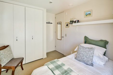 Photo of property in Portal Apartments, 7d/42 Cable Street, Te Aro, Wellington, 6011