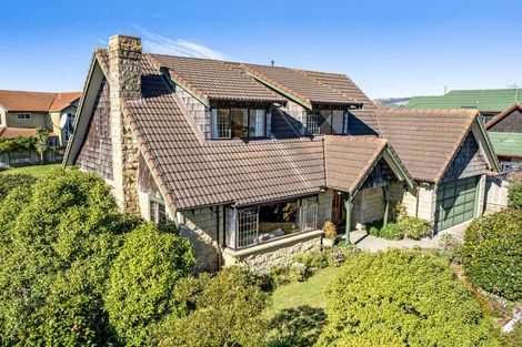 Photo of property in 43 Kilkenny Place, Fitzherbert, Palmerston North, 4410