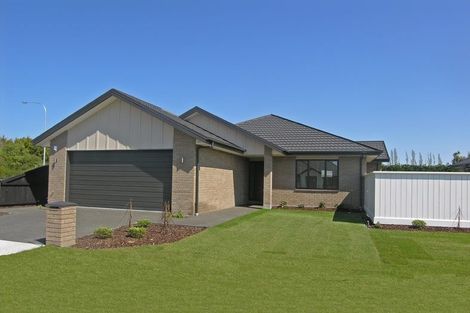 Photo of property in 2 Wisteria Lane, Rangiora, 7400