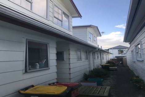 Photo of property in 2/12 Cardall Street, Newtown, Wellington, 6021