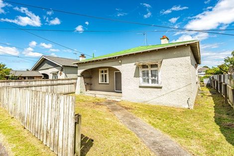 Photo of property in 4 Pharazyn Street, Gonville, Whanganui, 4500
