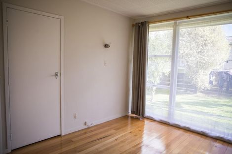 Photo of property in 1/11 Liston Street, Northcote, Auckland, 0627