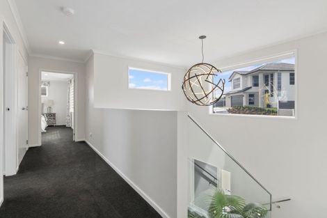 Photo of property in 36 Manhattan Rise, Orewa, 0931
