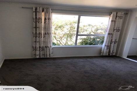 Photo of property in 3/1 Cockayne Crescent, Sunnynook, Auckland, 0620