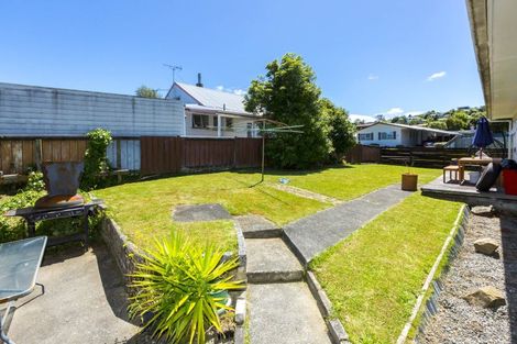 Photo of property in 83 Norana Road, Timberlea, Upper Hutt, 5018