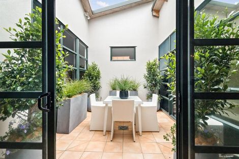 Photo of property in 288 Maxted Road, Bombay, Drury, 2579