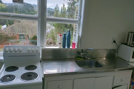 Photo of property in 11 Miles Crescent, Newlands, Wellington, 6037